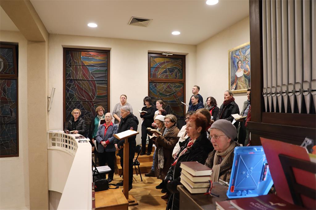 260128 Mons. Marko Kovač predvodio misu devetnice sv. Josipa na Trešnjevki (12-1)