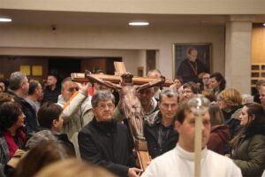 260128 Mons. Marko Kovač predvodio misu devetnice sv. Josipa na Trešnjevki (15-1)